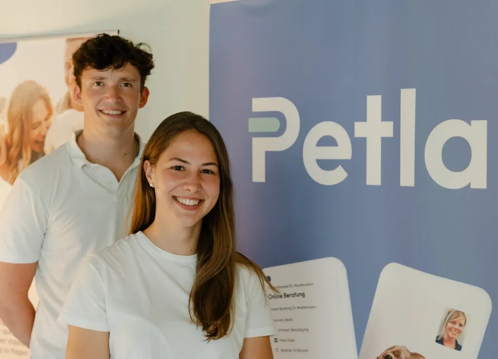 Céline and Nik, founders of Petla